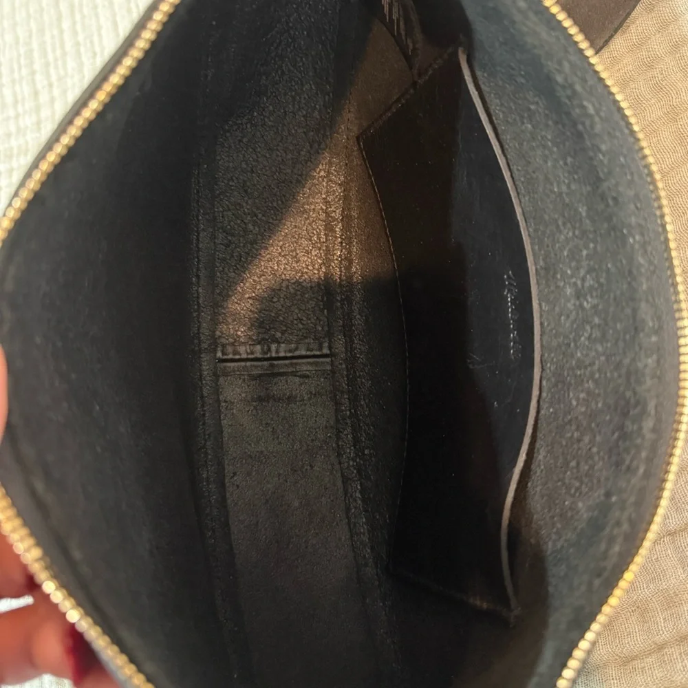 Madewell Essential Crescent Sling - Picture 6 of 7